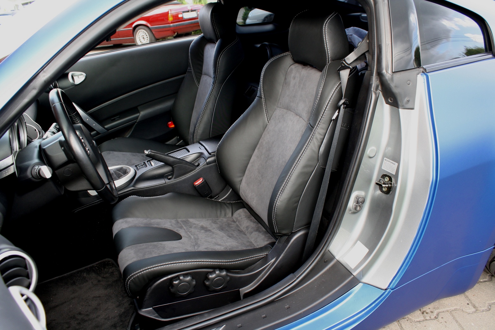 Nissan 350z bucket outlet seats